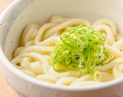 门儿清网：日本购物美食攻略。名古屋 - 炉端烧特色居酒屋餐厅 奥志摩名古屋伏见店。伊勢志摩直送の鮮魚と名古屋めし 奥志摩 名古屋伏見店。三重县名物地方特色美食-伊勢うどん，招牌菜，伊势志摩特色料理，伊势乌冬面。进公众号【门儿清东瀛控】获取更多信息，还有日本优惠打折券