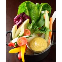 意大利风味蘸汁蔬菜拼盘【たっぷり野菜のバーニャカウダー】